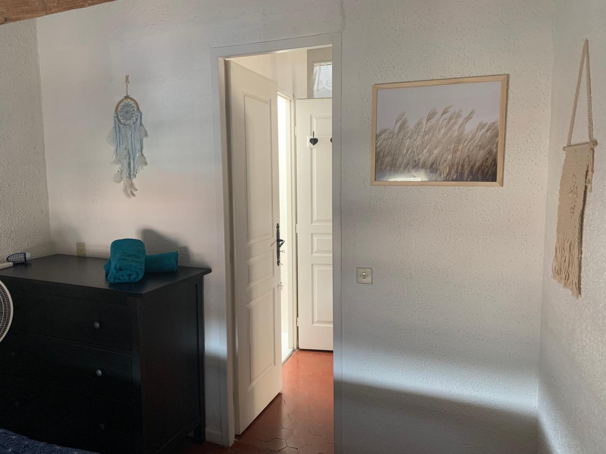 Un Appartement Atypiquement Provencal Le Cannet Exterior photo